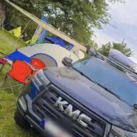 kmc t8 مدل ۱۴۰۳ فول لوازم درحد نو بی رنگ