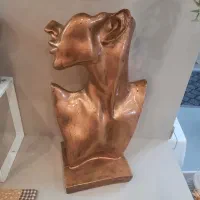 مجسمه نیم رخ
