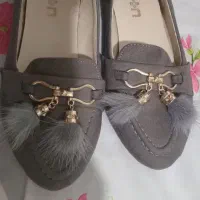 دوهفته  کفش نو نو سایز سی وهفت تا هشت میخوره