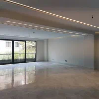 ۲۲۰ متر فول باسازی/۱۵۰ متر حیاط دراختیار/فوری فوری