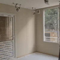 نقاش نقاشی ساختمان