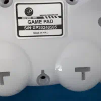 یک عدد دسته بازی لپتاپ و کامپیوتر