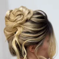 مدل شنیون با پرداخت هزینه