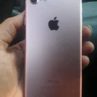 گوشی ایفون ۷ صحیح و سالم عروسک