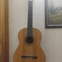 گیتار یاماها C40M