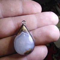 ساخت انواع زیورالات سنگی