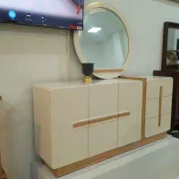 شرکتی کنسول و آینه