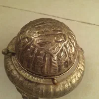 خاویار خوری