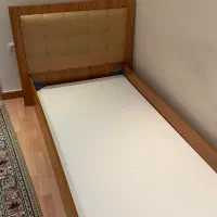تخت و پاتختی