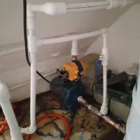 لوله کشی نصب شیرآلات رادیاتورآبگرمکن تعمیر پمپ آب|خدمات پیشه و مهارت|زنجان, |دیوار