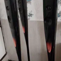 باند کنار تلویزیون