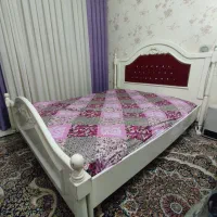 تخت خواب دونفره ومبل هفت نفره