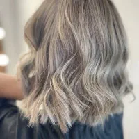 مدل رنگ مو (با هزینه مواد)|خدمات آرایشگری و زیبایی|مرودشت, بیست متری بیمارستان|دیوار