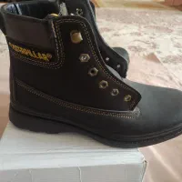 نیم بوت کاترپیلار