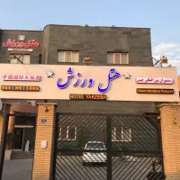 نصاب بنر فلکسی نصب استیکر مش تابلوسازی چلنیوم