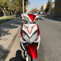 موتور سیکلت برقی برند Emt تمیز