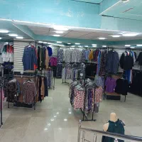 به یک نفر تراکت پخش کن ودادزن نیازمندیم
