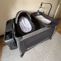 تخت و پارک جیکل jikel/بسیار نو/مناسب سیسمونی