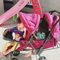 کالسکه دوقلو