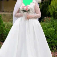 لباس عروس گیپورباژیپون طبقه ای . یک بارپوشیده شده