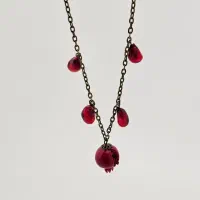 گردبند انار برای شب یلدا|بدلیجات|شیراز, شاهچراغ|دیوار