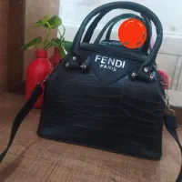 کیف صندوقی زنانه