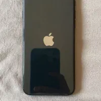 SE 2020 / 128 GB