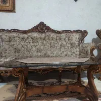 مبلمان سلطنتی و کنسول