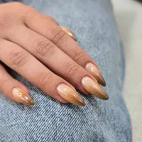 خدمات ناخن کاشت ناخن