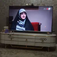 تلویزیون هوشمند سونیا۵۵با میز
