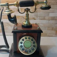 تلفن تزئینی قدیمی