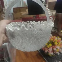 گل مصنوعی و یک عدد سبد برای حنا|گل مصنوعی|کرمانشاه, |دیوار