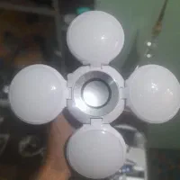 اسپیکر و چراغ تاشو چهارتایی