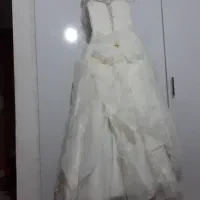 لباس عروس|لباس|رشت, فلسطین|دیوار