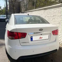 سراتو مدل ۹۷ ۷۸ تا کار بی رنگ
