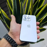 iPhone 15 Pro سفید تیتانیوم 256GB پارت ZAباتری 88%|موبایل|رشت, لاکانی|دیوار