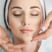 نیازمند مدل داوطلب جهت تزریقات زیبایی