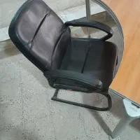 ۶عدد صندلی مدیریتی وانتظار درجه یک وعالی