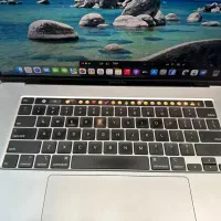 لپ تاپ مک بوک پرو تاچ بار macbook گرافیک مجزا 4k|رایانه همراه|شیراز, زرهی|دیوار