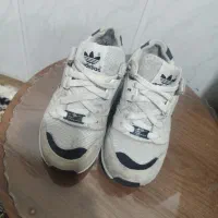 یک جفت کتونی اورجینال سالم