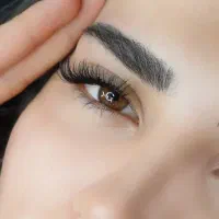 اکستنشن مژه تخصصی با قیمت مناسب