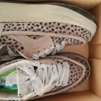 کتونی سایز ۳۸