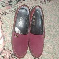 کفش زرشکی چرم اصل نوو سایز ۳۹ وکالباسی|کیف، کفش، کمربند|محمدشهر, محمدشهر|دیوار