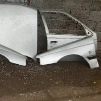 درب عقب شاگرد و گلگیر جلو راننده