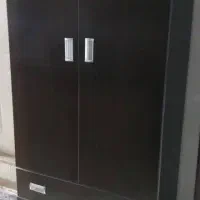 کمد قهوه ای