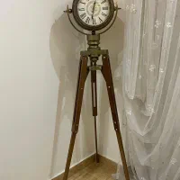 ساعت ایستاده