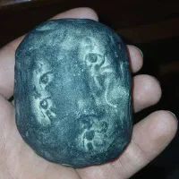 گوهر کمیاب و خاص و قدیمی و کلکسیونی