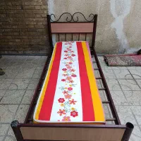 تخت تک نفره فرفورژه یا اهنی