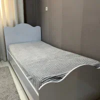 تخت یک نفره به همراه تشک