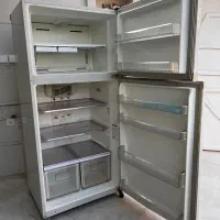 یخچال تمیز بدون مشکل و سرویس شده